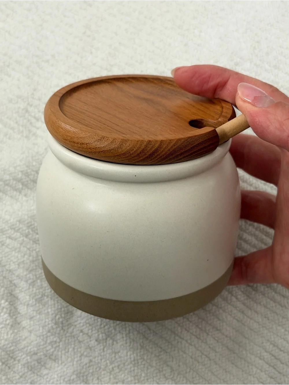Ceramic Sugar Jar with Wooden Lid - Cream & Brown